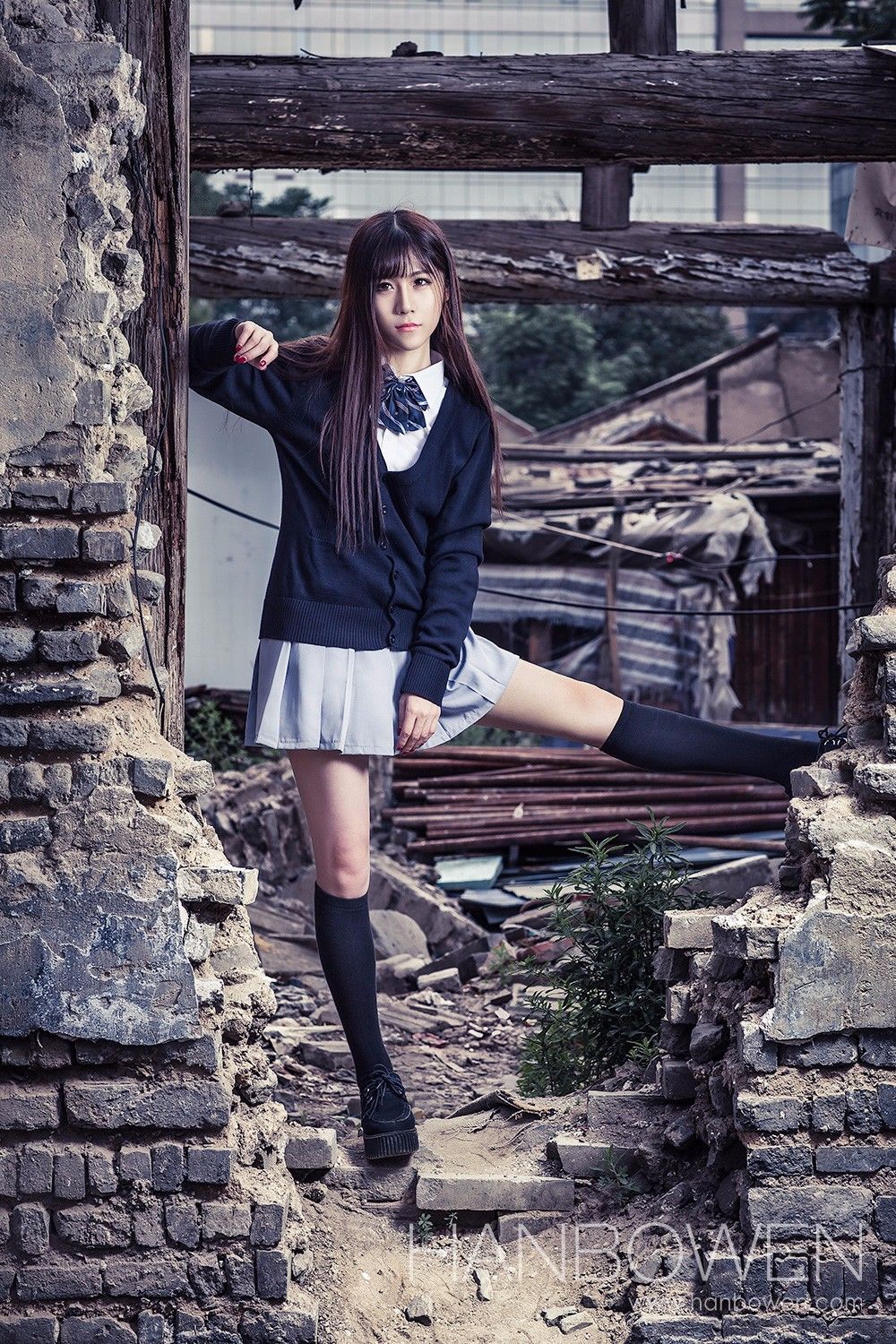 废墟制服.jpg