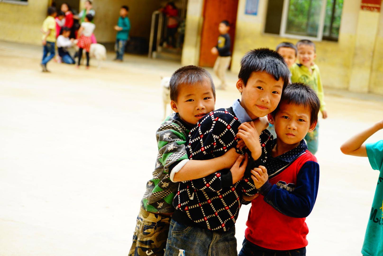 中国孤儿院的真实生活是怎样的？ - 知乎